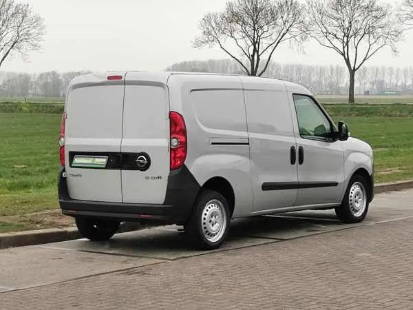 Opel Combo L2H1 105Pk Airco! Image 3